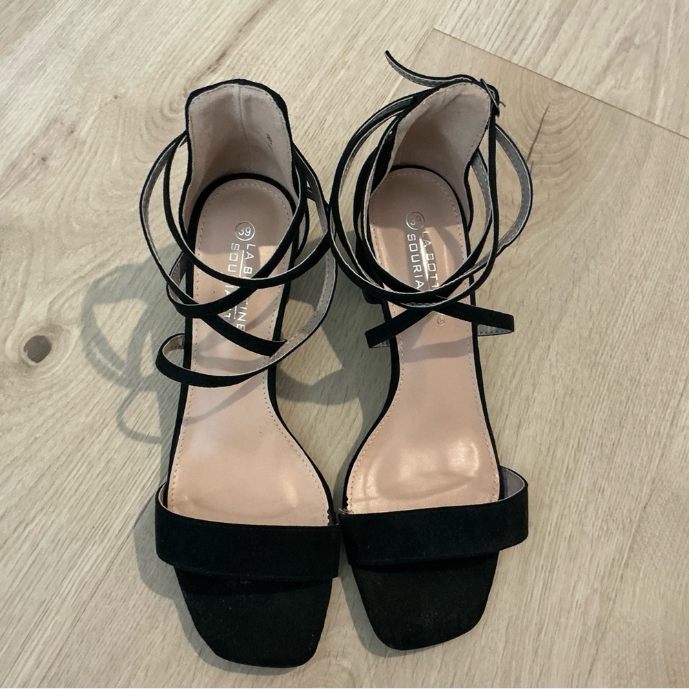 La Bottine Souriante Black Suede Heeled Sandals EUC